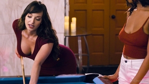 Fingering together with busty Nia Nacci beside Lexi Luna