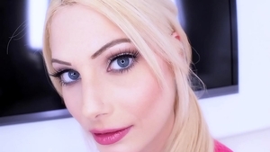 Amateur Allure: Alluring teen needs plowing hard