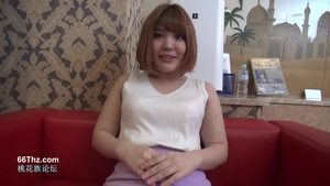 Japanese takes a huge dildo