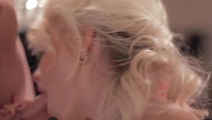 Fellucia Blow: Mia Magma wants loud sex