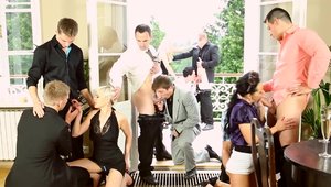 Bisexual gets a buzz out of group sex HD